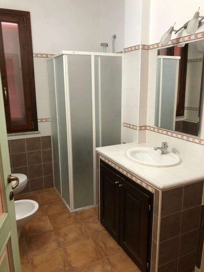 Sa Corti Antiga Apartment Sant'Antioco Luaran gambar