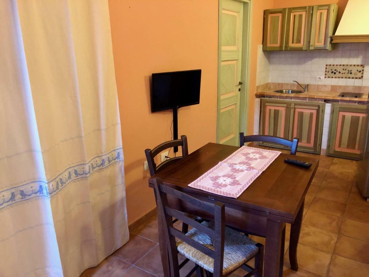 Sa Corti Antiga Apartment Sant'Antioco Luaran gambar